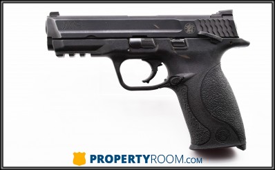 SMITH AND WESSON M&P40 40 S&W