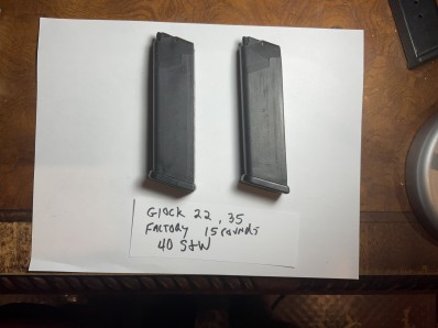 2 Glock 22, 35  Factory 15 round 40 S&W  Magazines