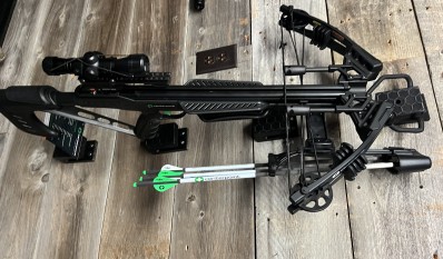 CenterPoint Dagger 405 Crossbow Package ****NO RESERVE **NO CC FEES***